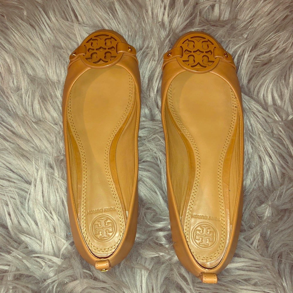 Tory Burch tan flats size 6.5